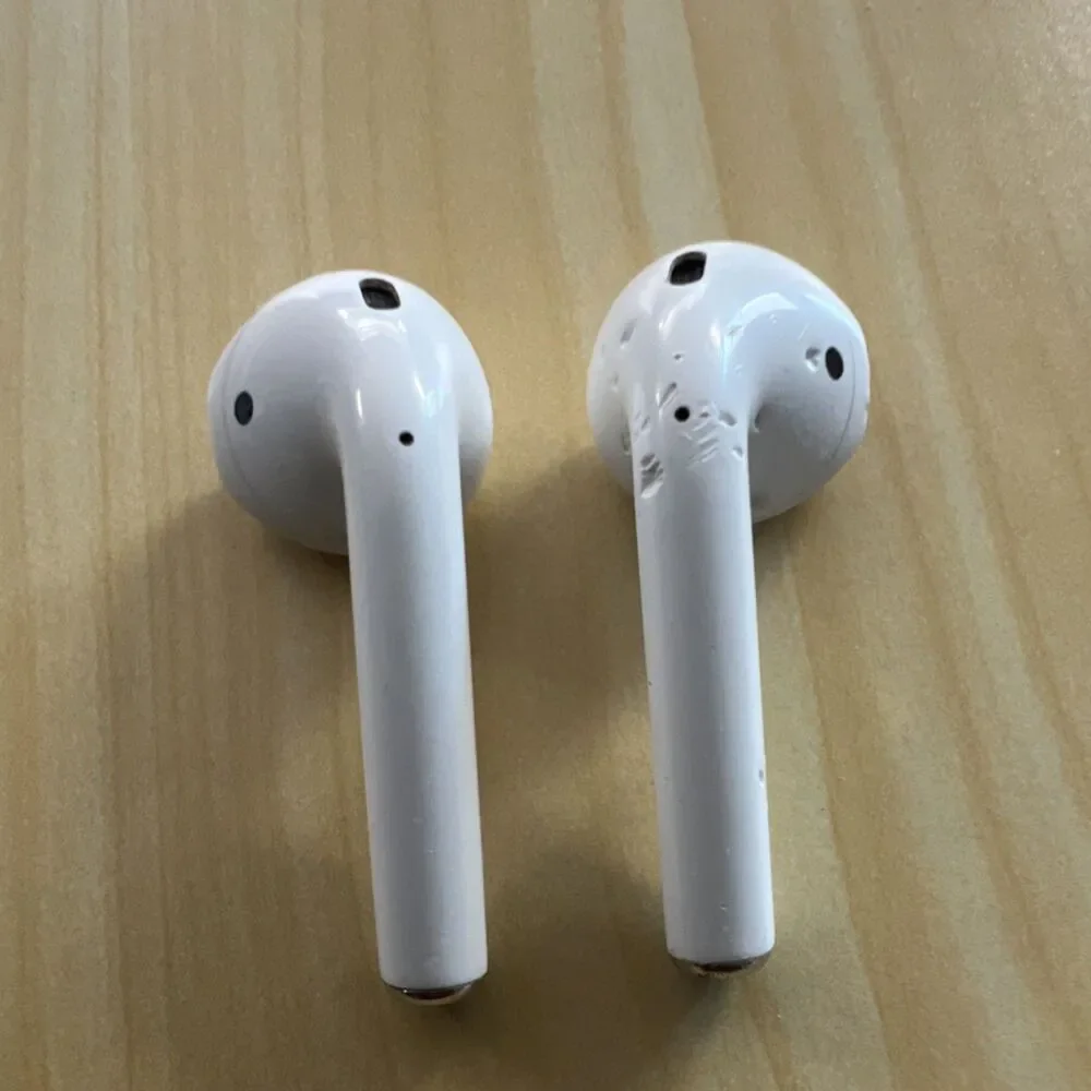 Apple AirPods Wireless Bluetooth In-Ear Earbuds w/ Charging Case A1602 White